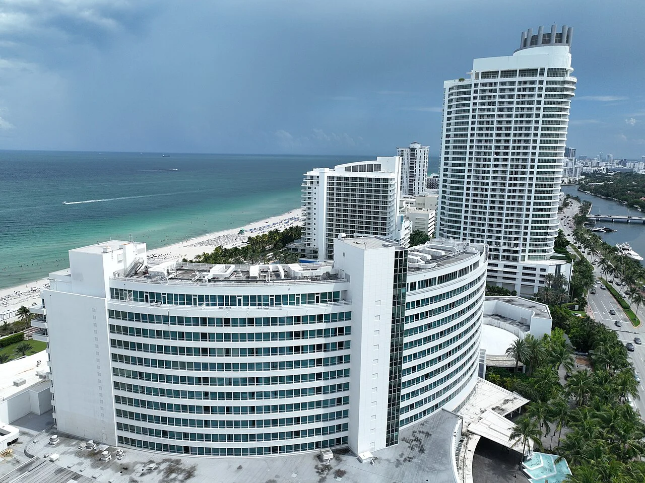 Aerial view of Fontainebleau and the Mid Beach oceanfront